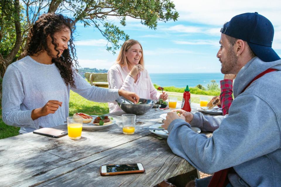 Waiheke Backpackers Hostel Onetangi Exterior photo