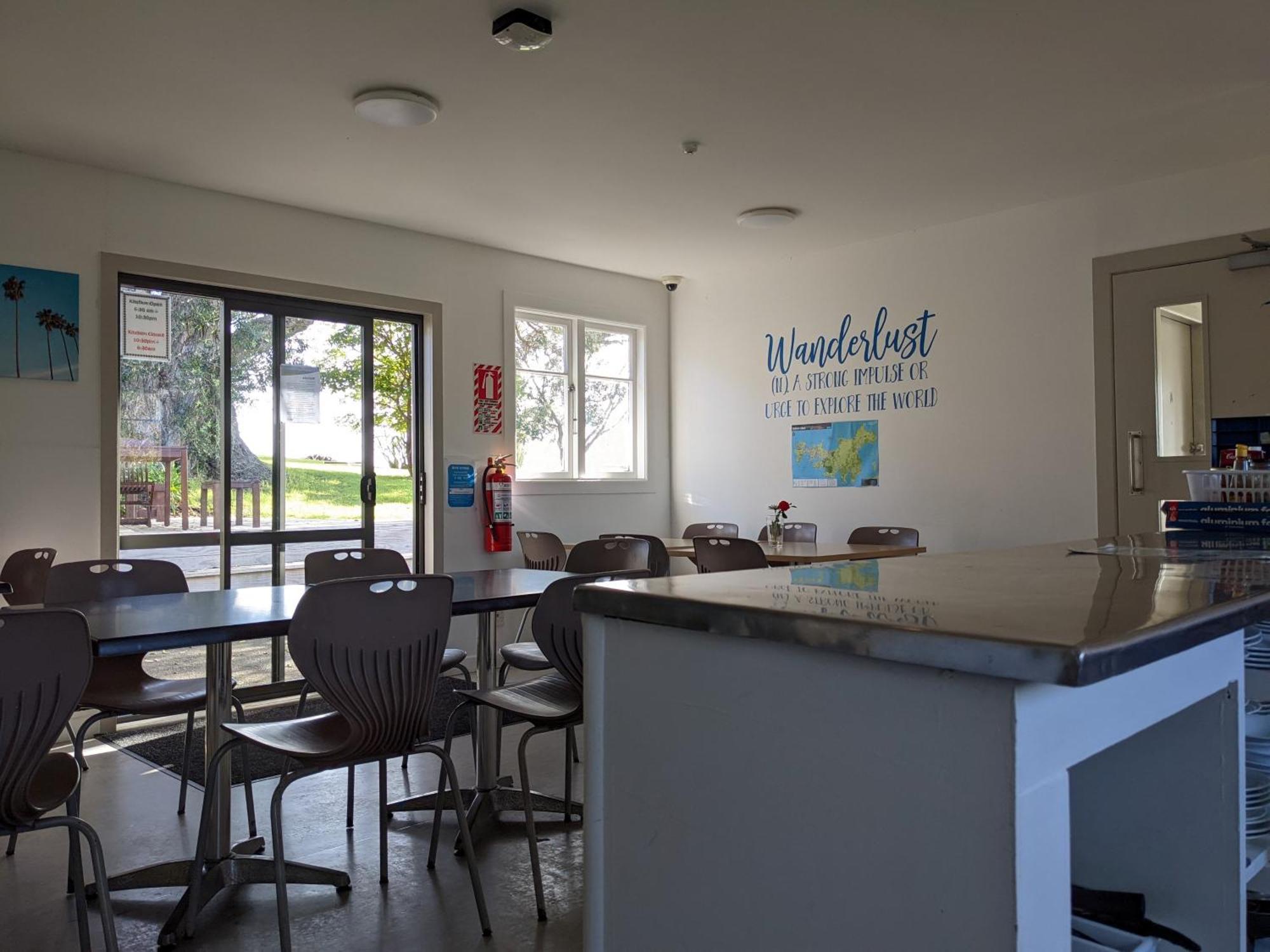 Waiheke Backpackers Hostel Onetangi Exterior photo