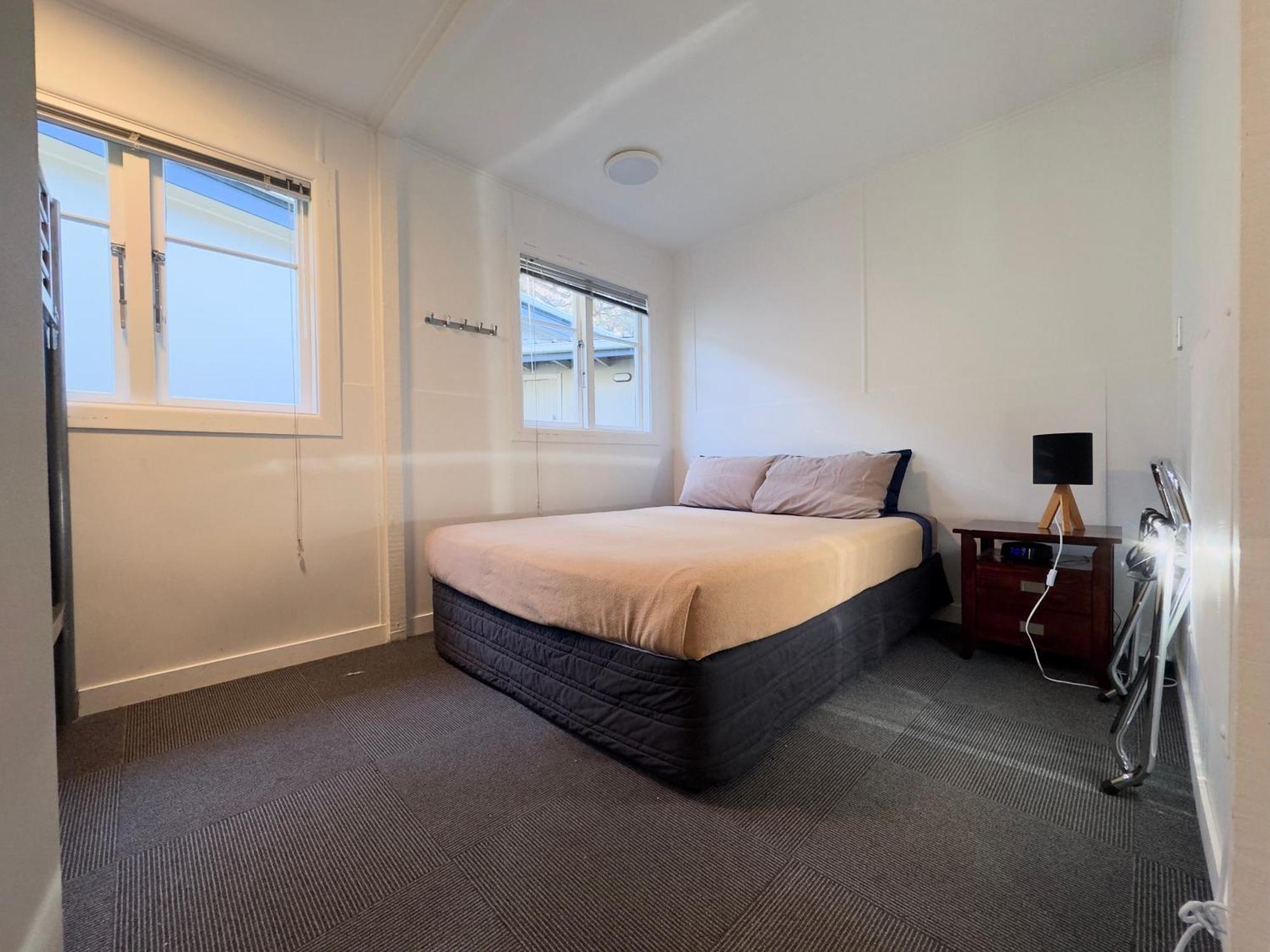 Waiheke Backpackers Hostel Onetangi Exterior photo