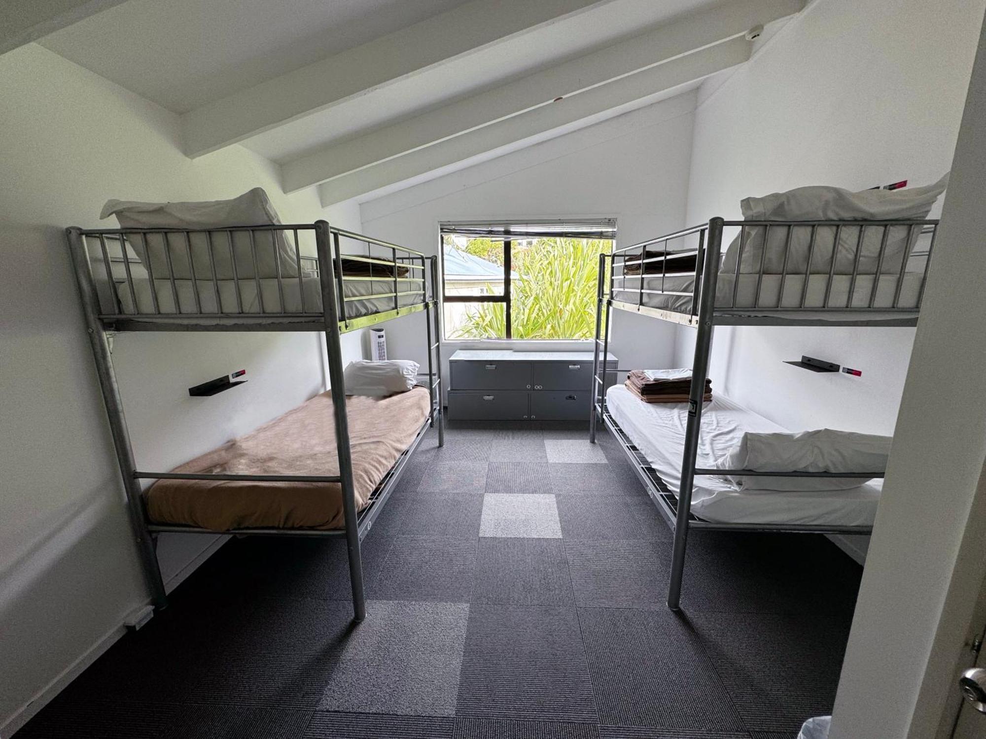 Waiheke Backpackers Hostel Onetangi Exterior photo
