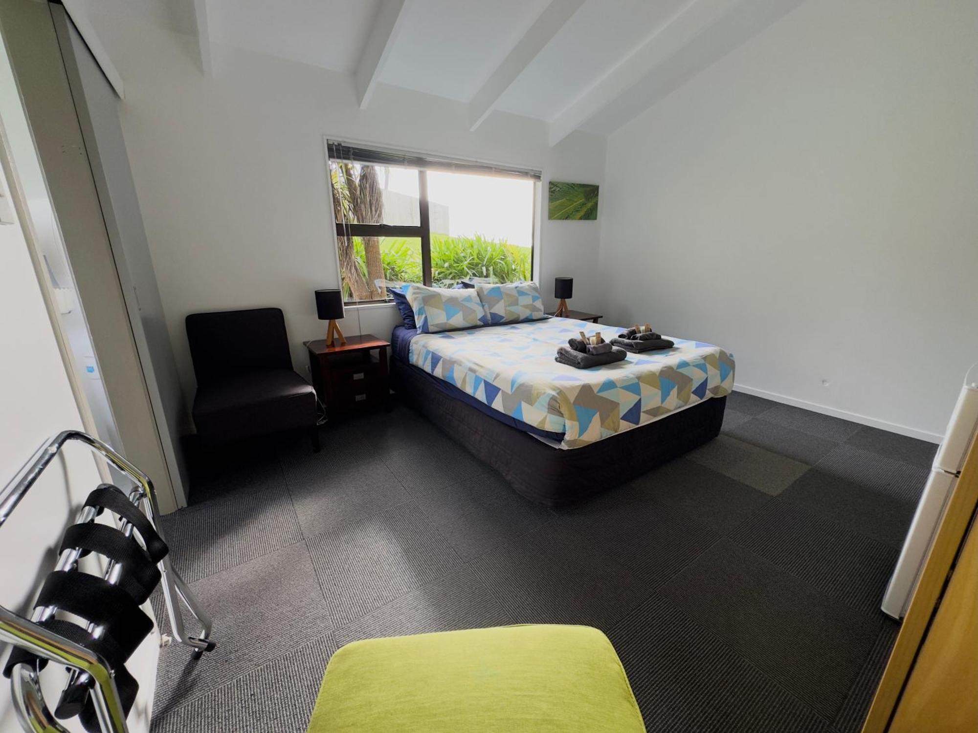 Waiheke Backpackers Hostel Onetangi Exterior photo